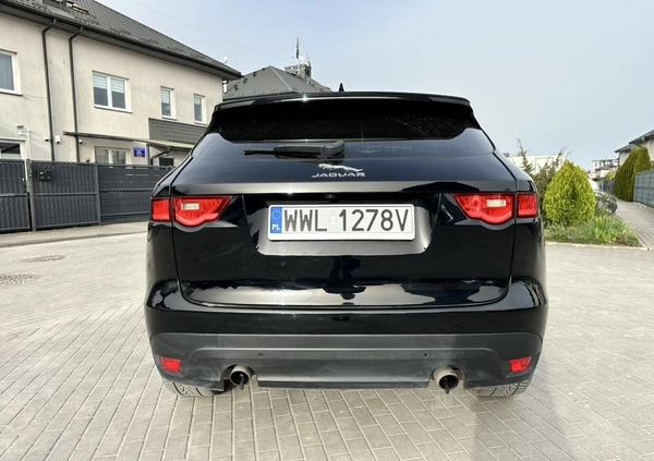 Jaguar F-Pace cena 137999 przebieg: 81000, rok produkcji 2019 z Marki małe 352